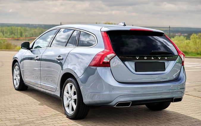 Volvo V60 cena 57800 przebieg: 207000, rok produkcji 2017 z Zawiercie małe 781